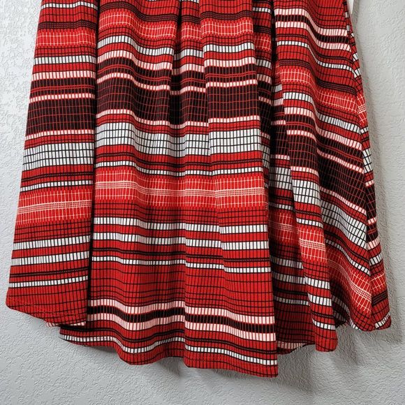 LulaRoe stretch pull on circle skirt red gray black striped skirt - Picture 3 of 6